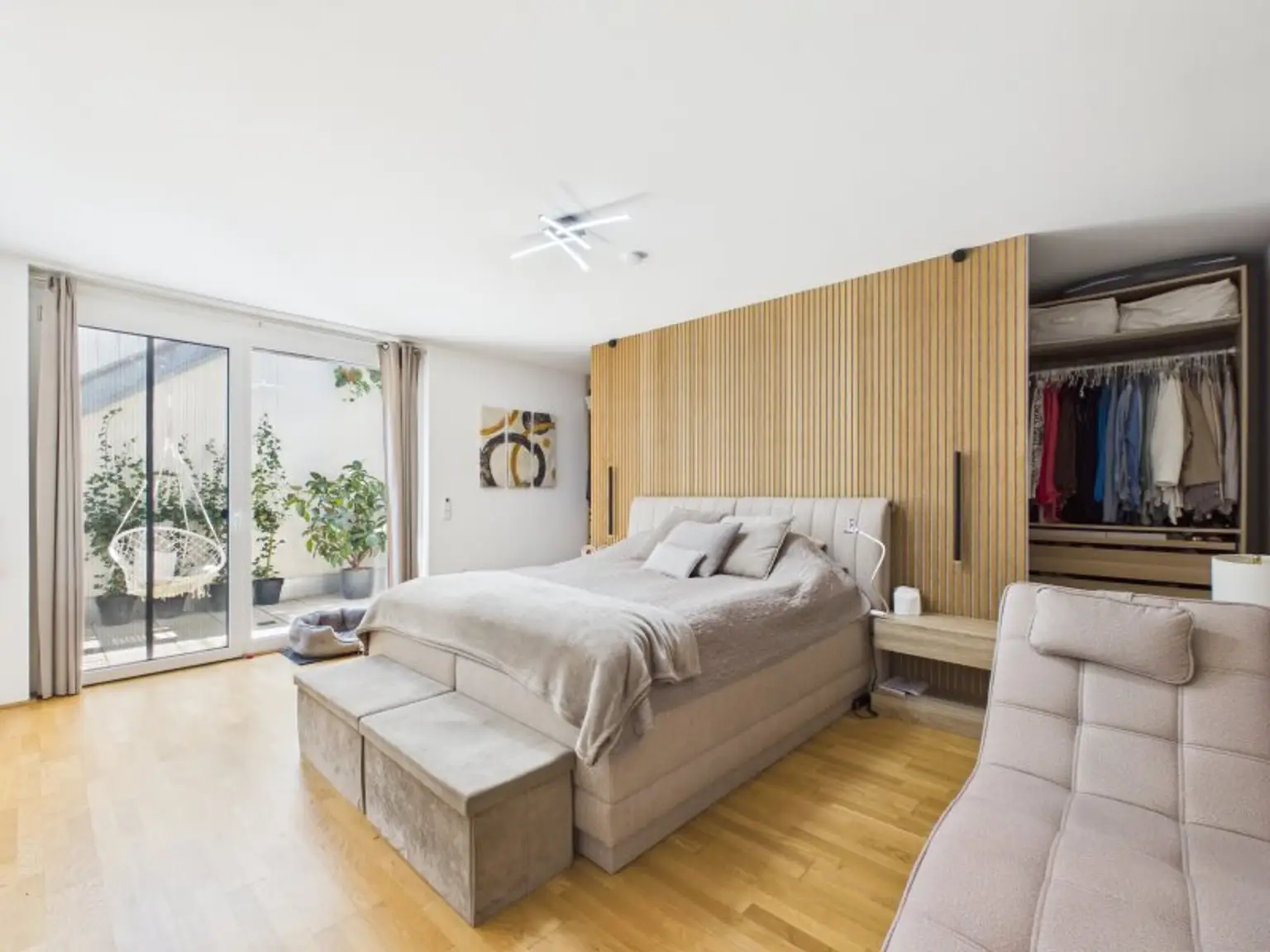 Master-Bedroom