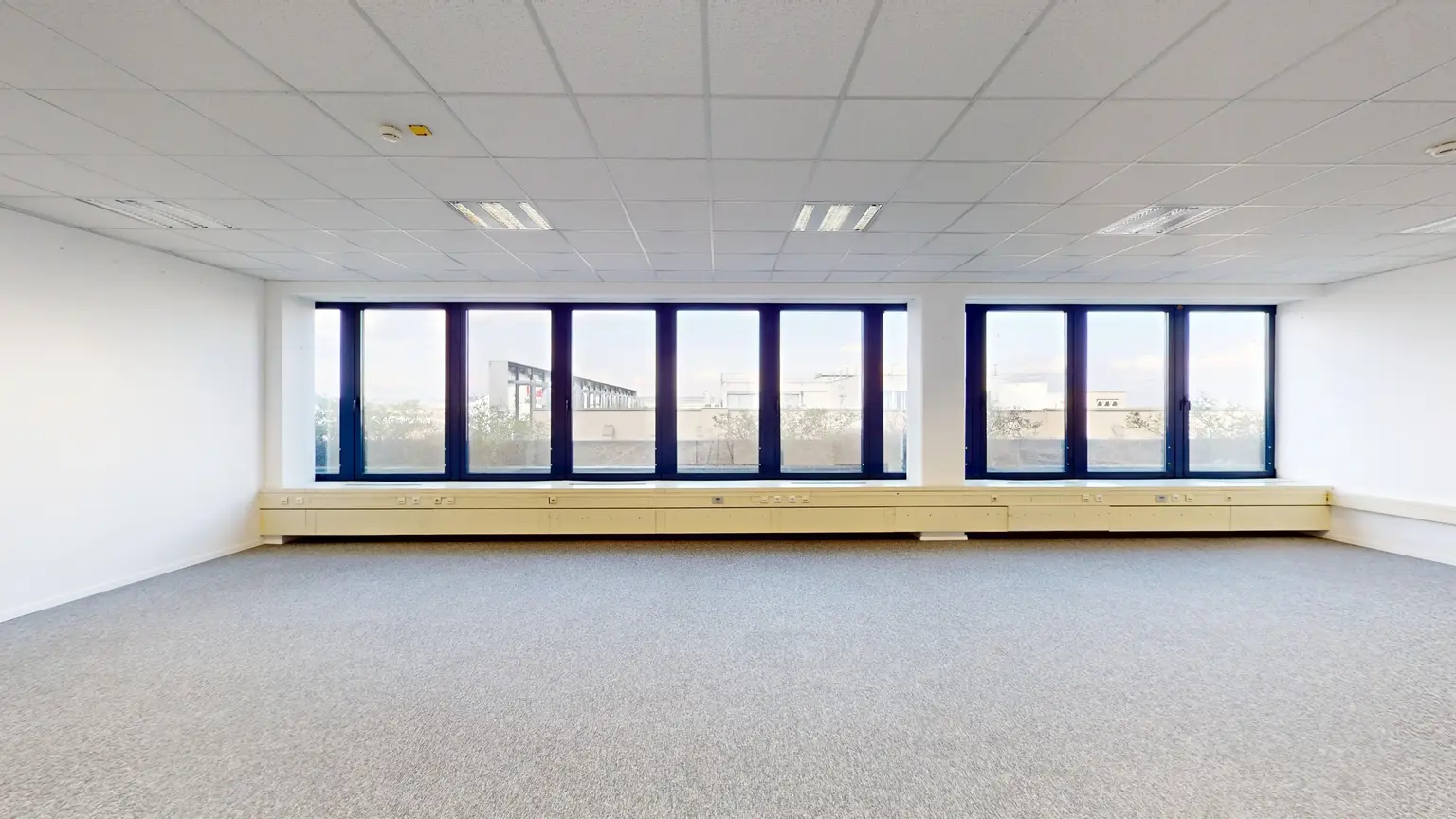Helles Büro mit idealer Raumaufteilung