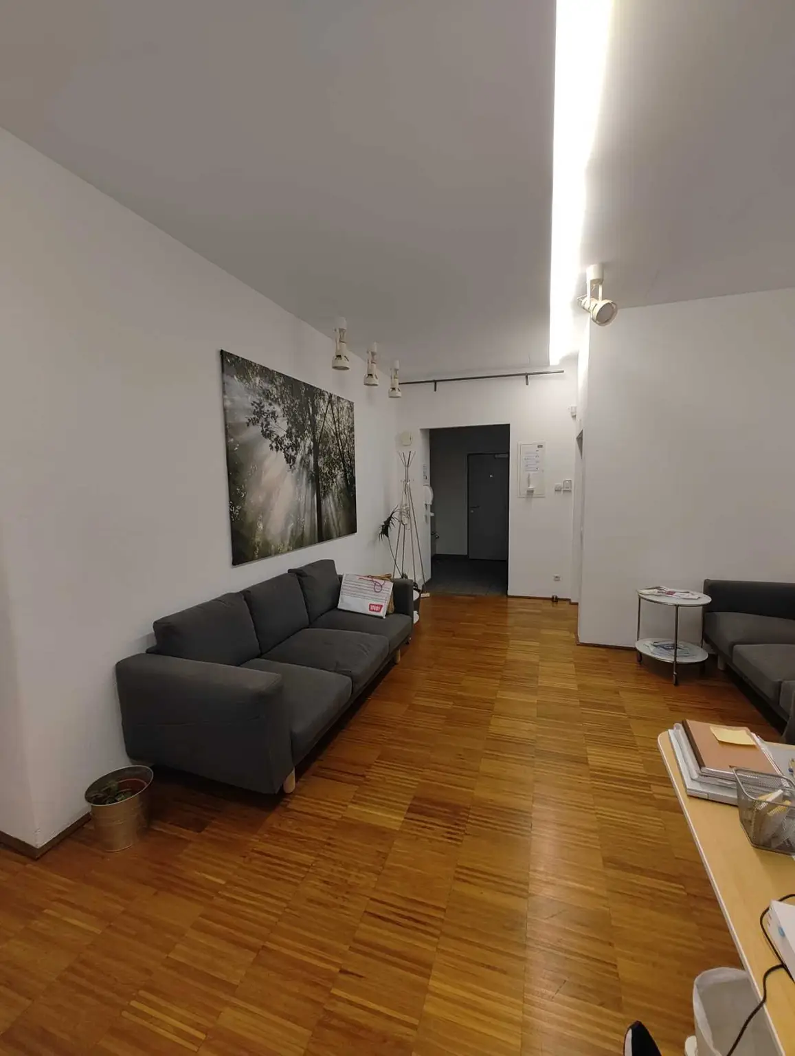 Büro- und Lagerflächen direkt auf der Mariahilfer Straße!