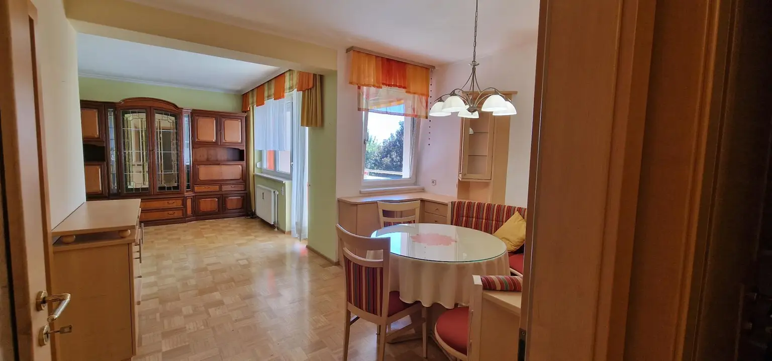 Großzügige 4 Zimmer Wohnung mit Allgemeingarten und Spielplatz in Hartberg.