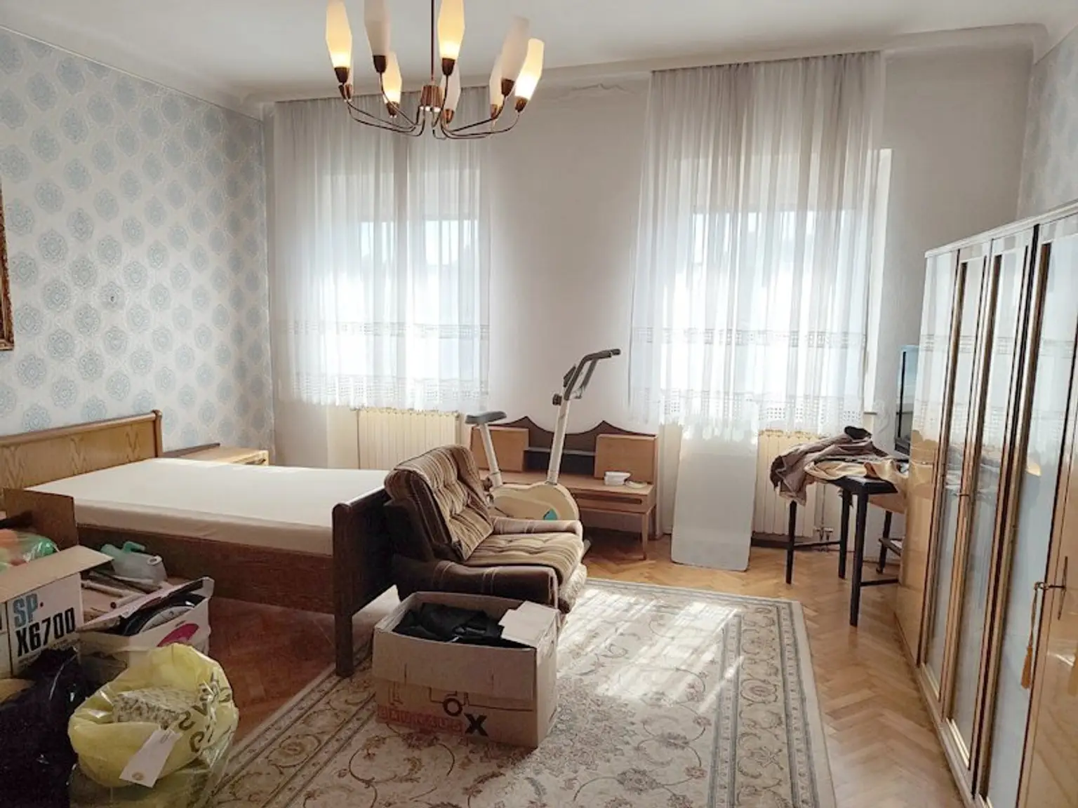 Einfamilienhaus auf großem Grundstück in Siegendorf! Teilweise Sanierungsbedarf!