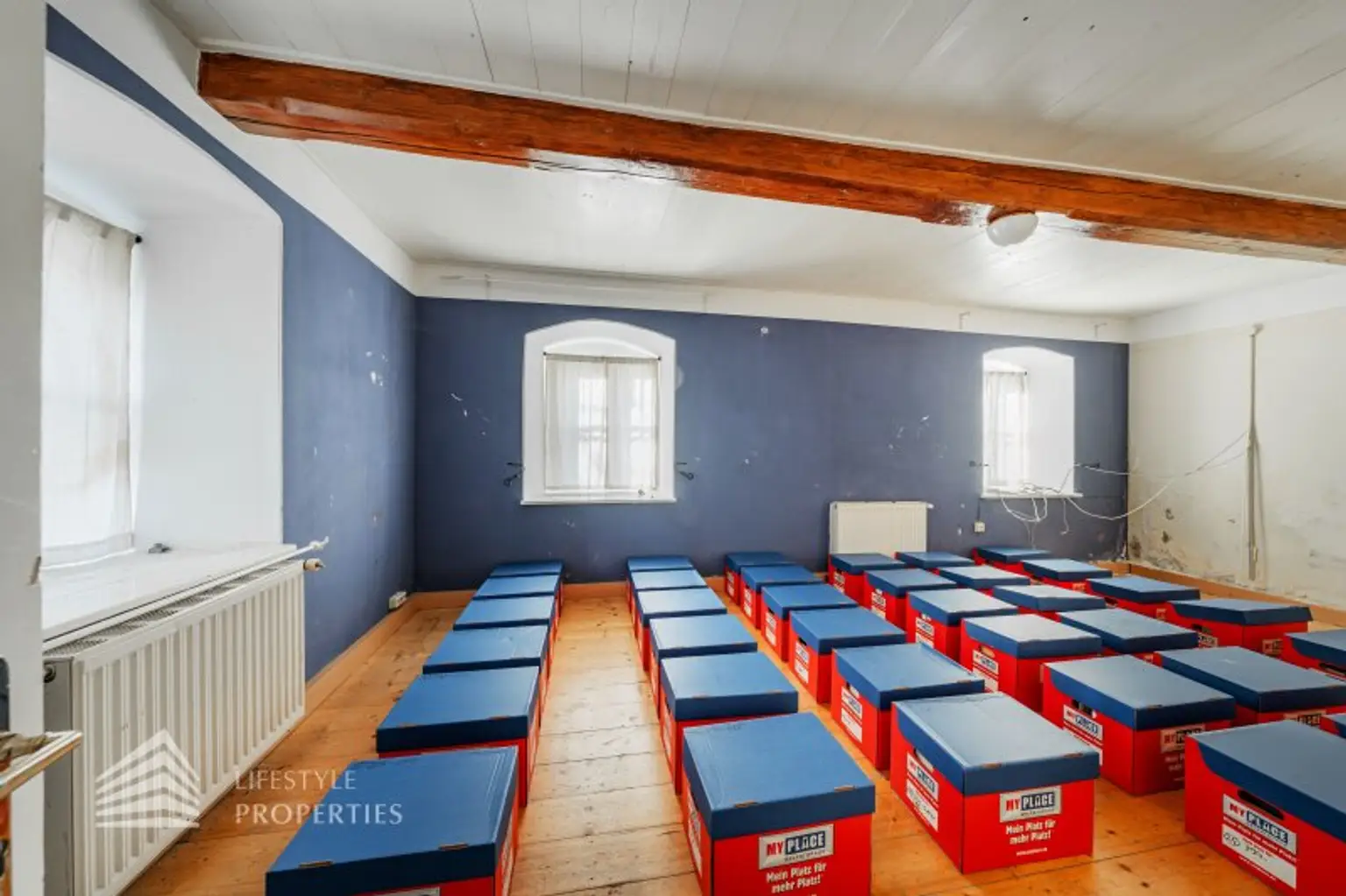 Exklusives Baugrundstück in einzigartiger Lage mit Einreichplanung!