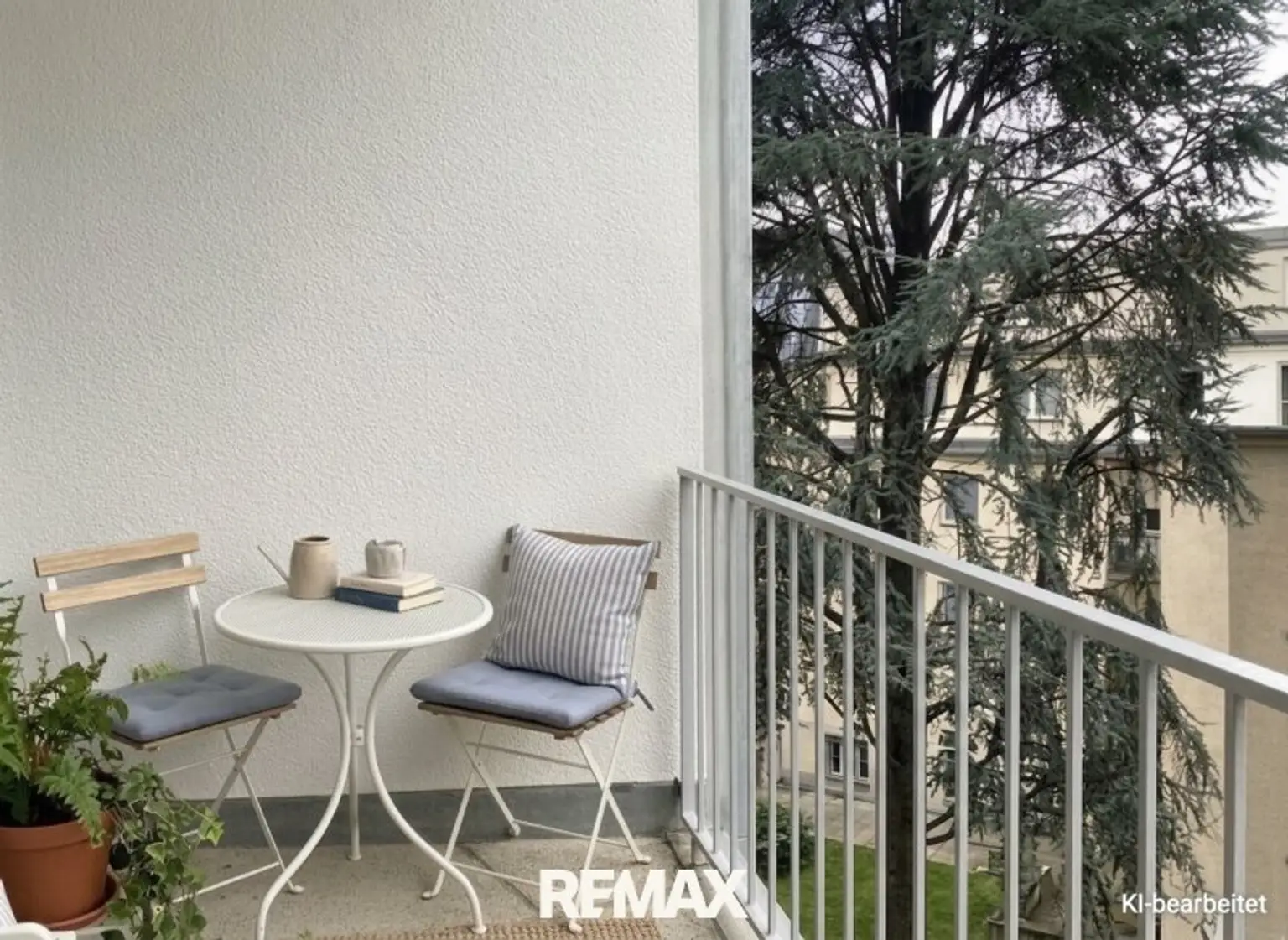 Loggia 1