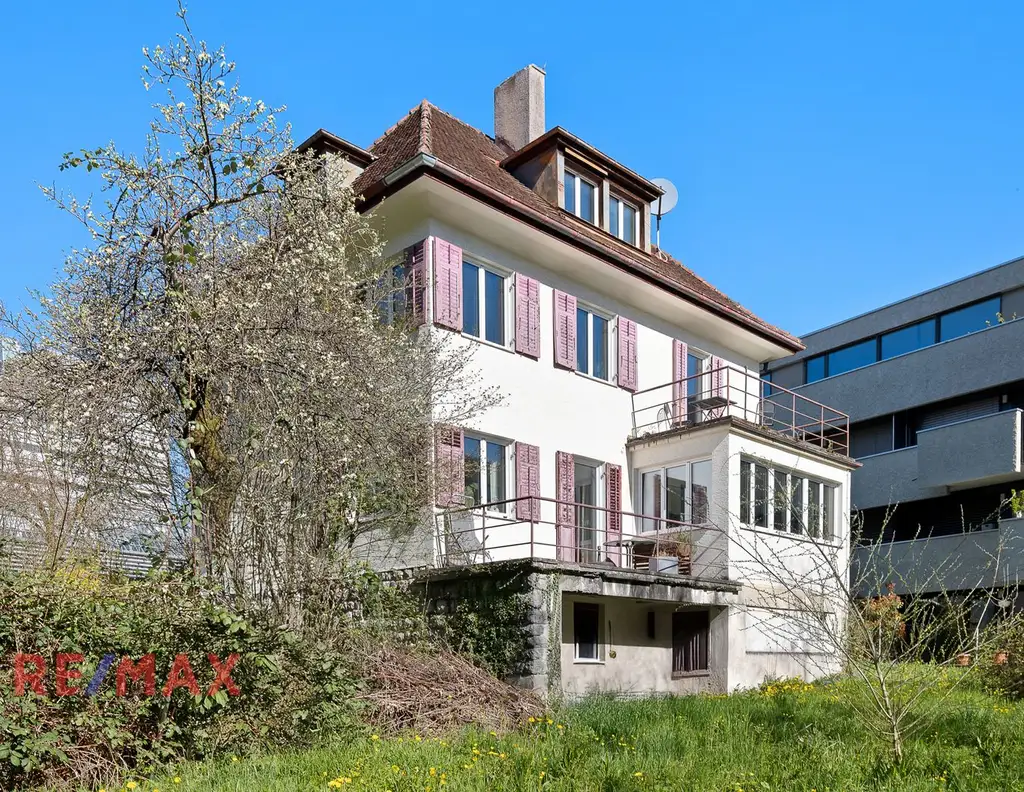 Wo Geschichte auf Zukunft trifft - Stattliches Haus mit Potenzial