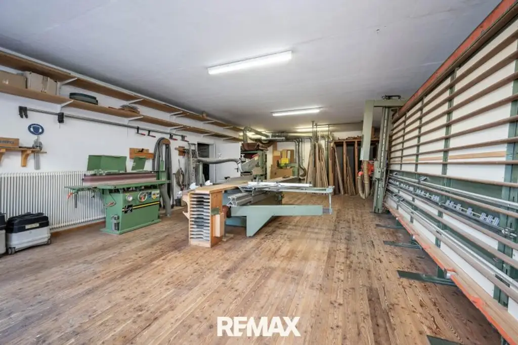 "Landwirtschaft mit Tischlerei in St. Johann im Pongau"