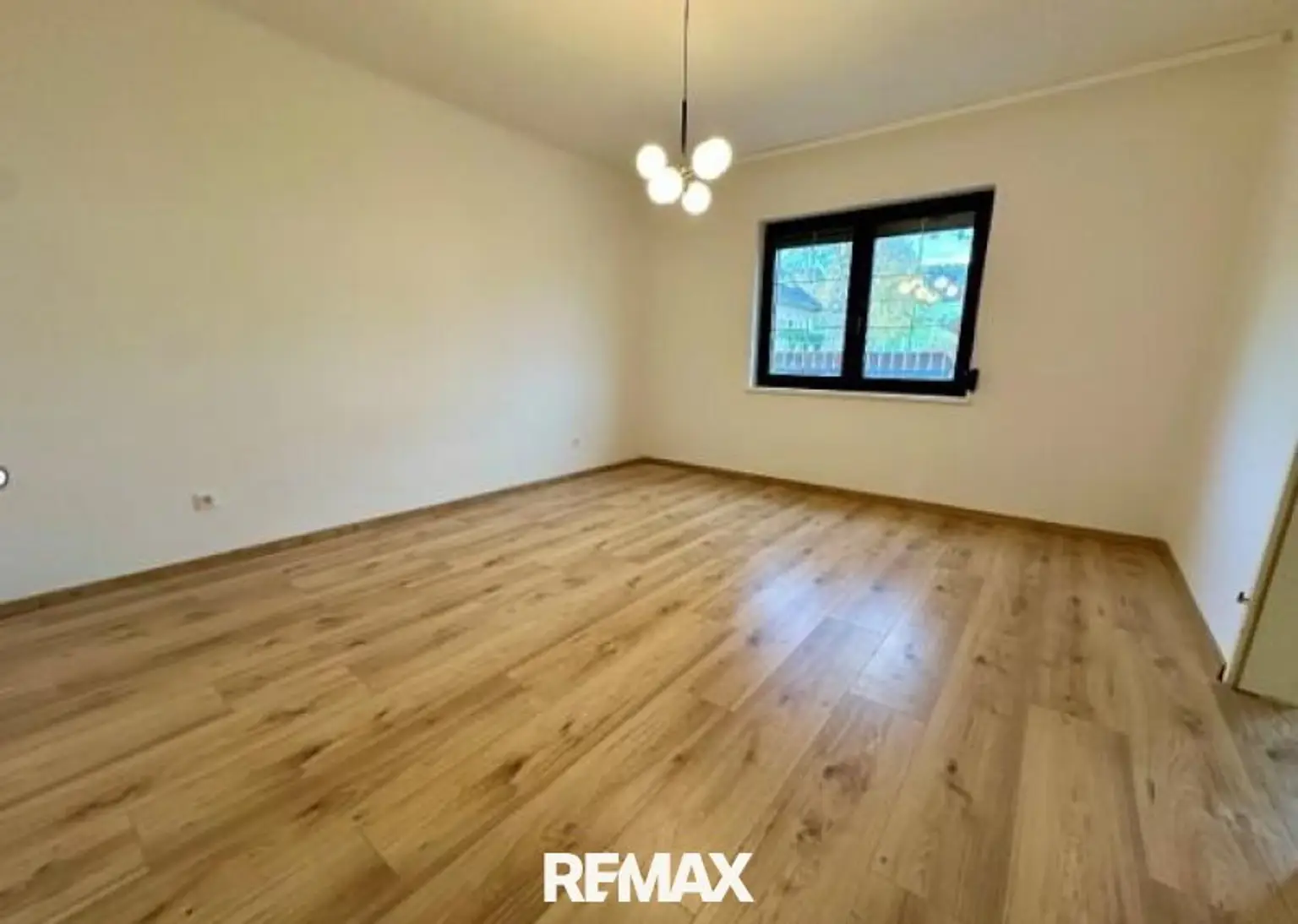 Objekt 2 - Wohnung 1 - Zimmer