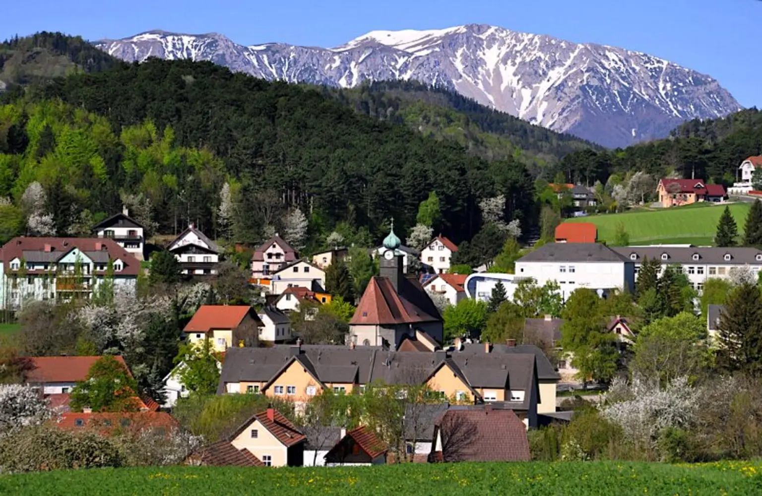 KLEINES HAUS BEIM SCHNEEBERG