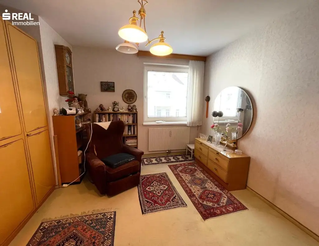 Helle & gut aufgeilte 3 bis 4 Zimmer-Wohnung in zentraler Lage mit Gemeinschaftsgarten