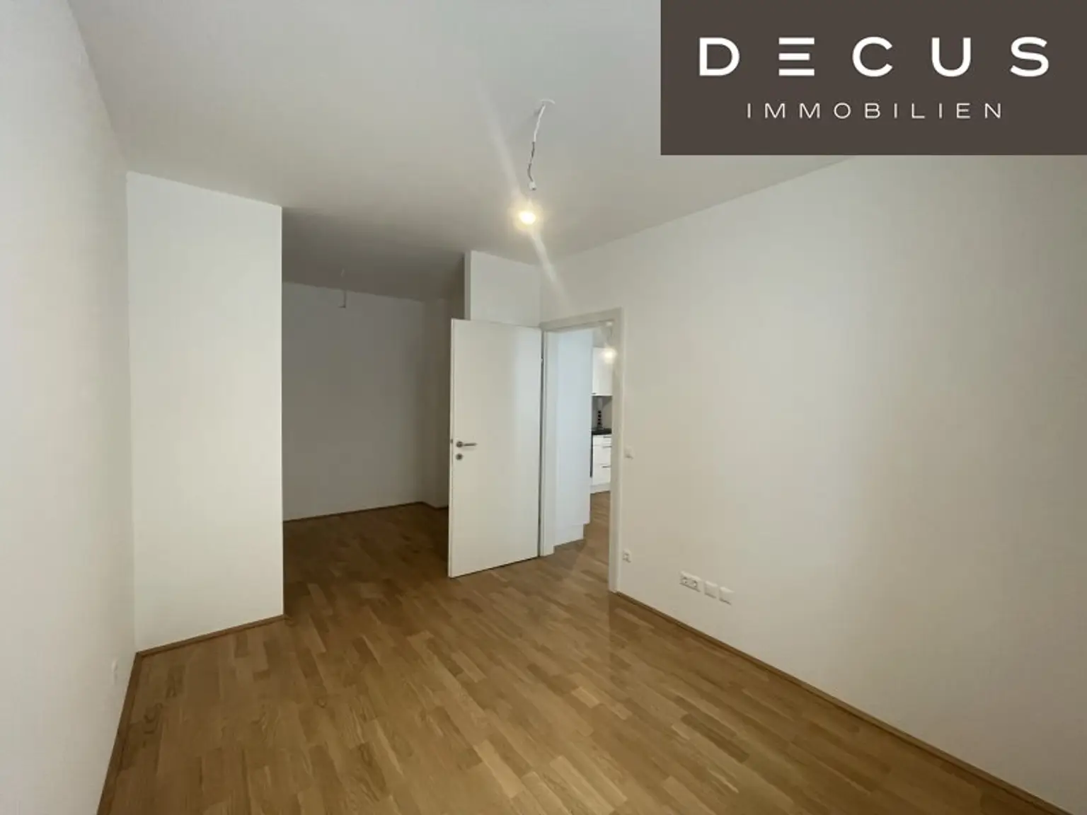 | AB JÄNNER | TRAUMHAFTE RUHELAGE | DREI ZIMMER | IM ZENTRUM |