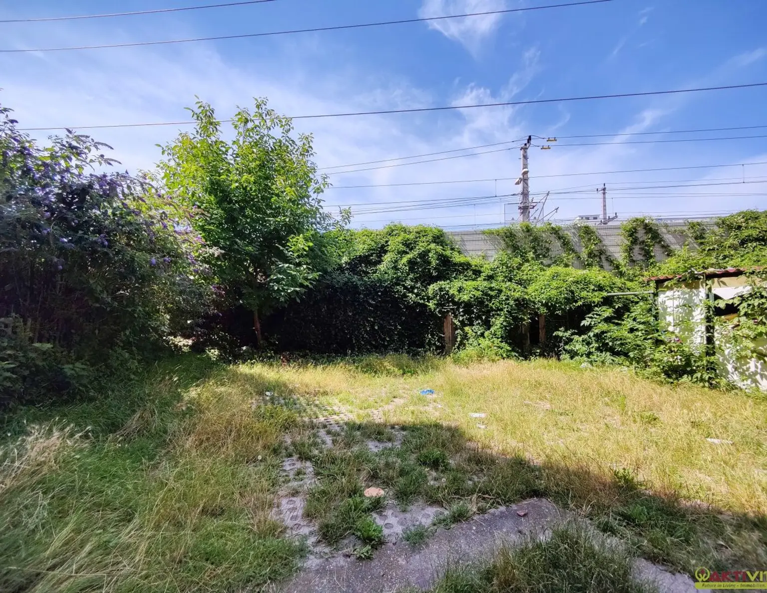Baugenehmigtes Projekt. - Sofort starten! - 1.960 m² NNFL + Terrassen + Tiefgarage. - Abbruchbescheid vorhanden.