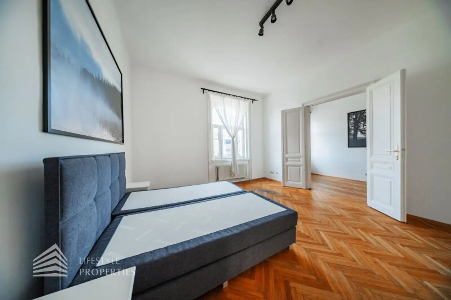 Helle 5-Zimmer Wohnung mit Balkon, Nähe Westbahnhof