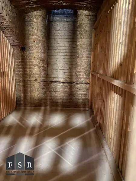 Wunderbare Altbau Wohnung in schöner Lage des 5. Bezirks + Allgemeingarten