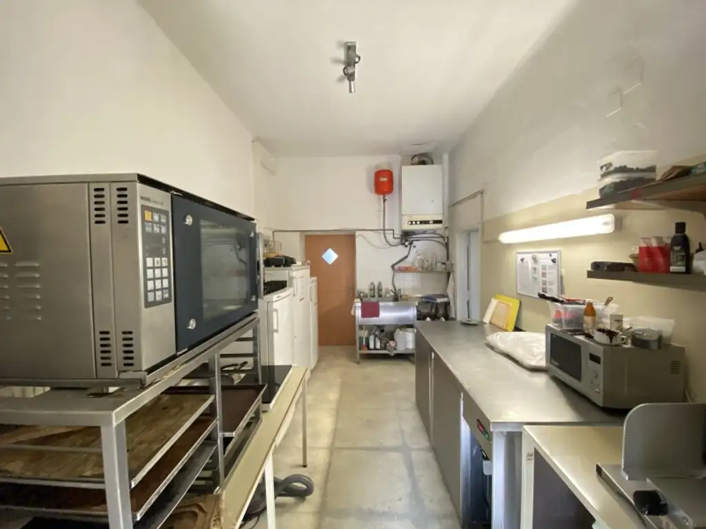 GESCHÄFTSLOKAL + Weidlinger Straße + FREQUENZLAGE - ehemals BÄCKEREI!