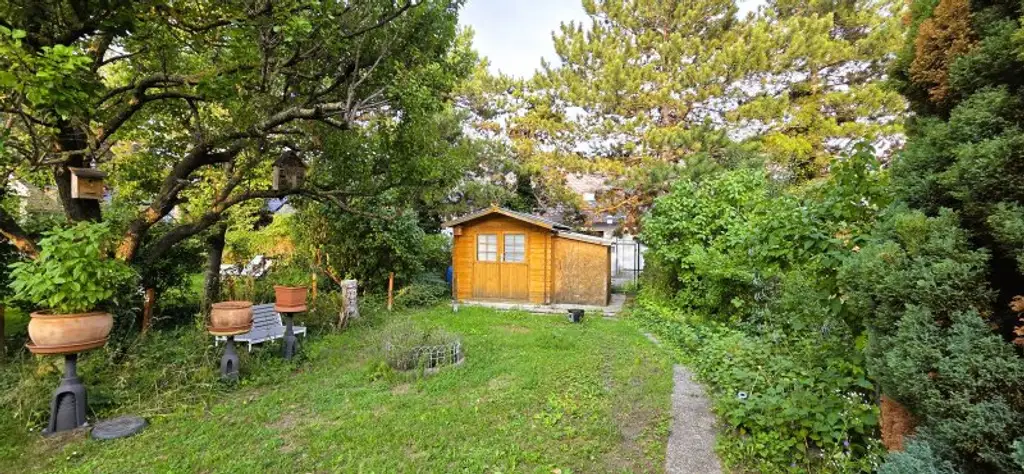 Kottingbrunn - Doppelhaushälfte mit sonnigem Garten in Grünruhelage