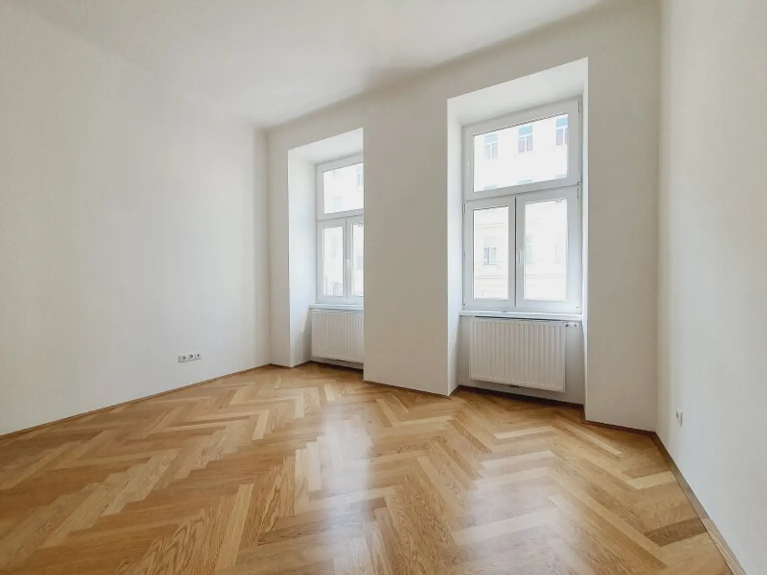 ERSTBEZUG Top sanierter Stilaltbau nahe Wiedner Hauptstraße