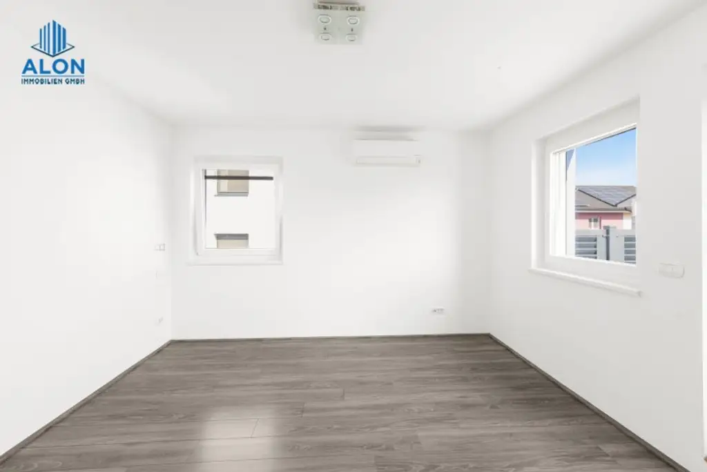 EXKLUSIVES WOHNHAUS | WOHNTRAUM | GROSSER GARTEN MIT WHIRLPOOL & SAUNA