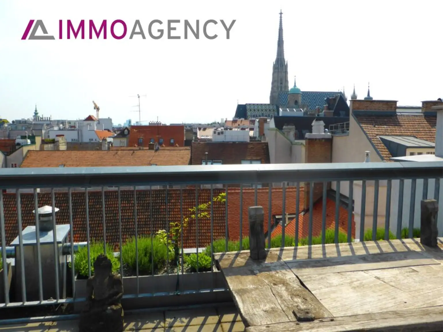 PRAXIS/ORDINATION/BÜRO MIT TERRASSE NÄHE STEPHANSPLATZ UND SCHWEDENPLATZ