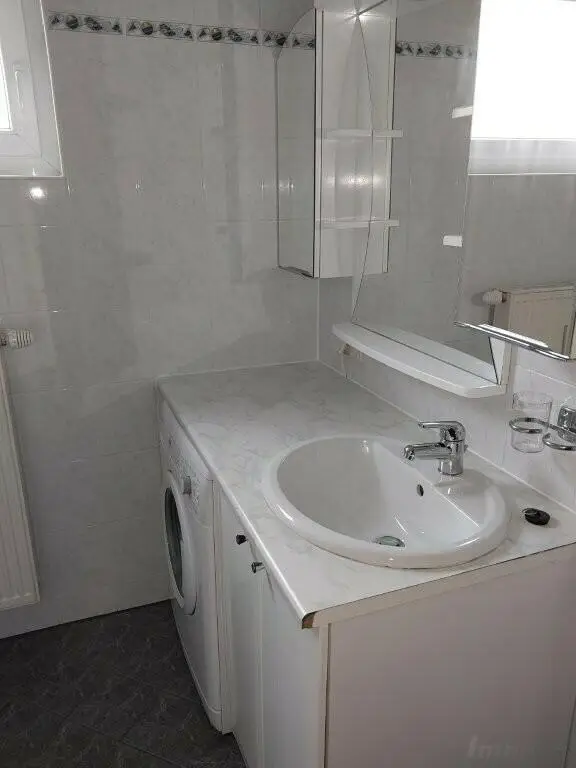 Provisionsfrei: Perfekt aufgeteilte 3-Zimmerwohnung mit Balkon-Terrasse und Tiefgarage bei TU - Moserhofgasse