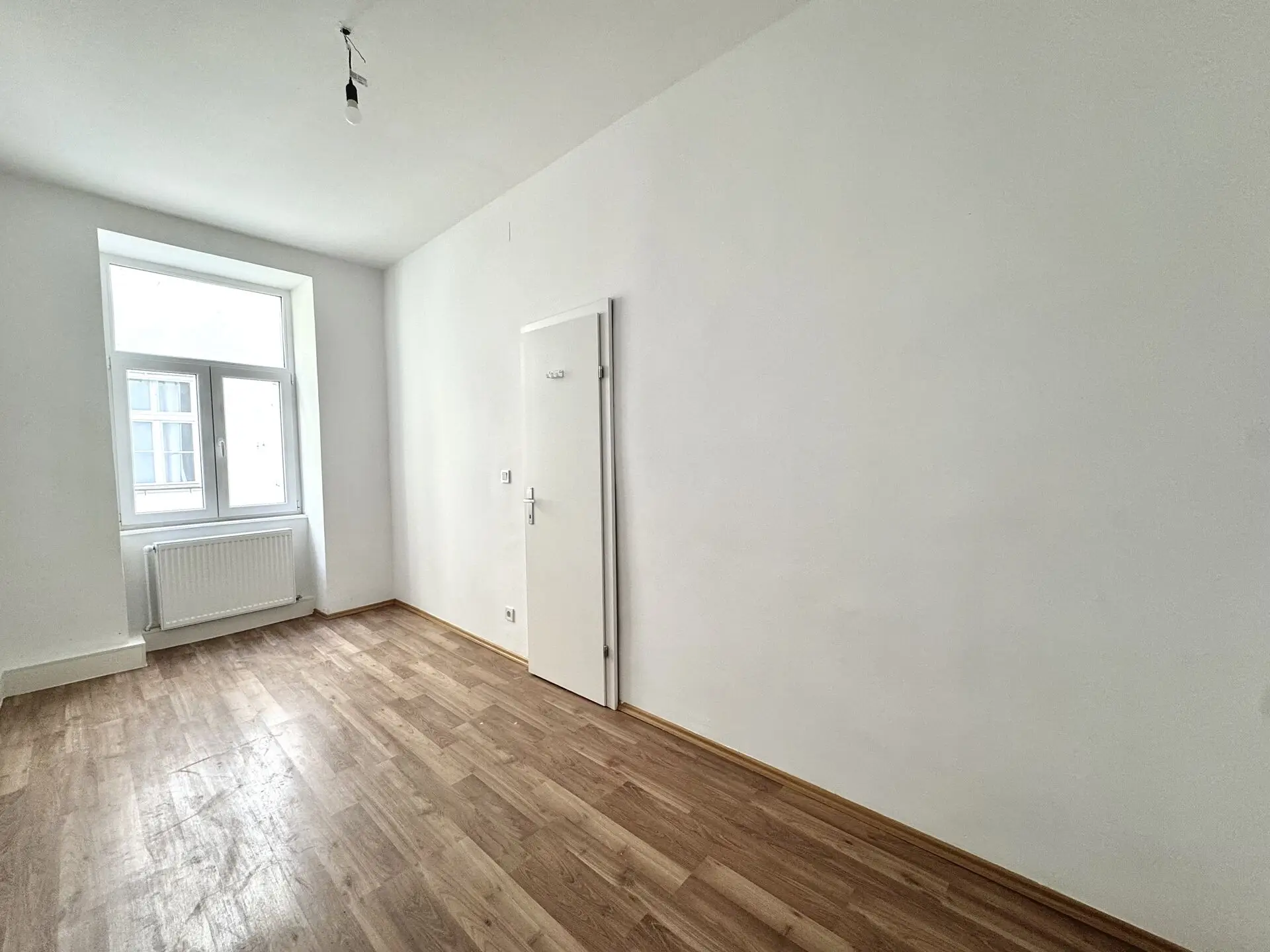 20251118_104839393_iOS