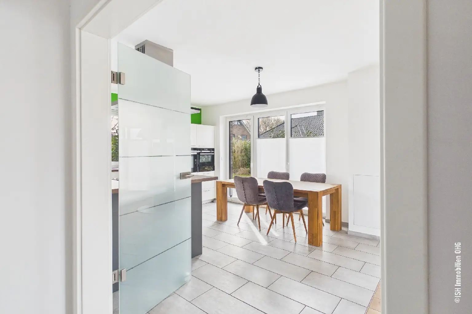 EG Blick in die Küche