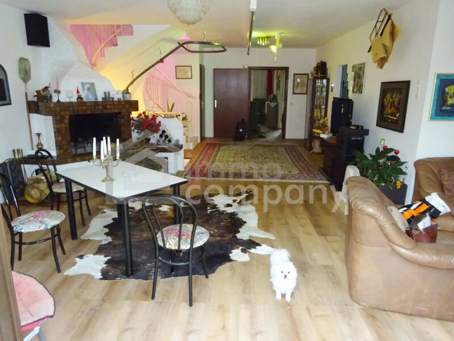 Exklusives Reihenmittelhaus in 1130 Wien – 10 Zimmer, Garten, Balkone- barrierefrei!