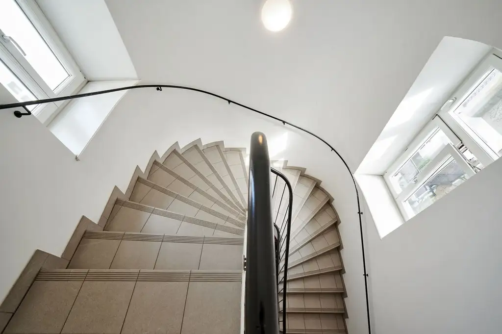 Ideal für Paare oder kleine Familien – frisch renovierte 3-Zimmer-Altbau Wohnung