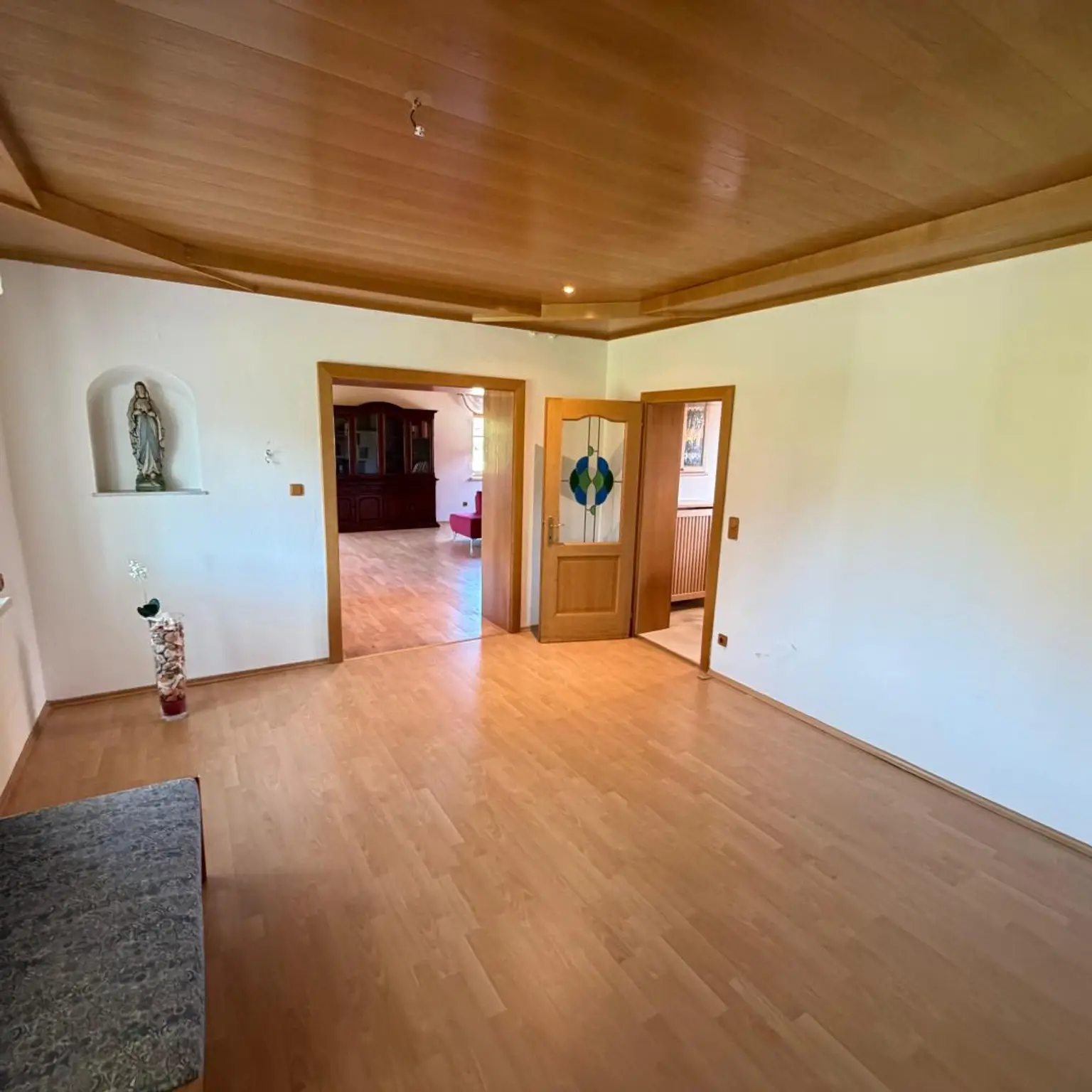 Wohnen in Aussichtslage mitten in der Natur auf  8 Ha. Grund, ehemalige Hofstelle!