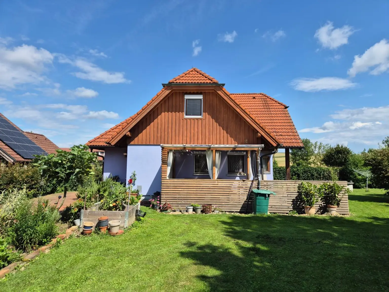 ENTZÜCKENDES LANDHAUS AUF BAURECHTSGRUND