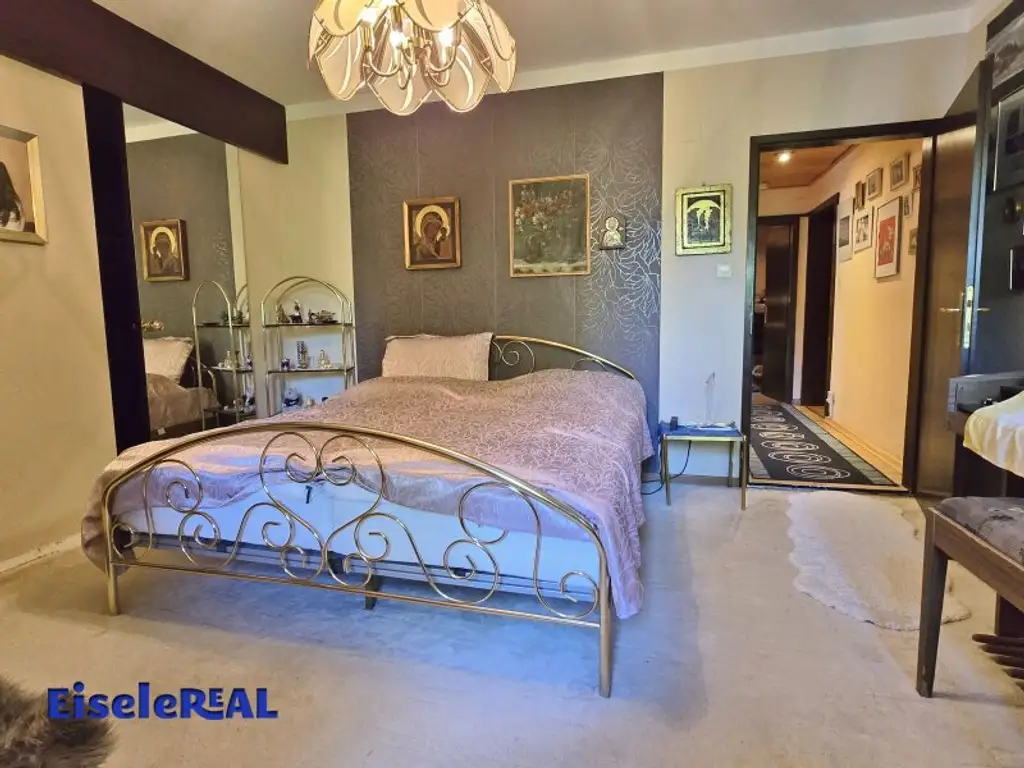 3 Zimmer – Loggia - Garage - Renovierungsbedarf