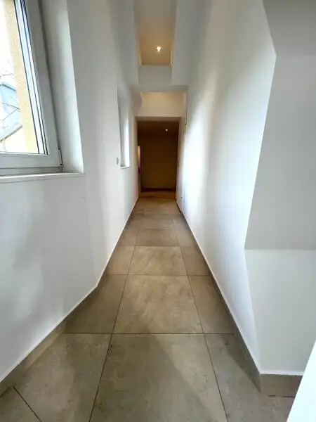 Hier bleiben keine Wünsche offen - Exklusive Maisonette mit 44m² Terrasse nahe Naschmarkt zu mieten!
