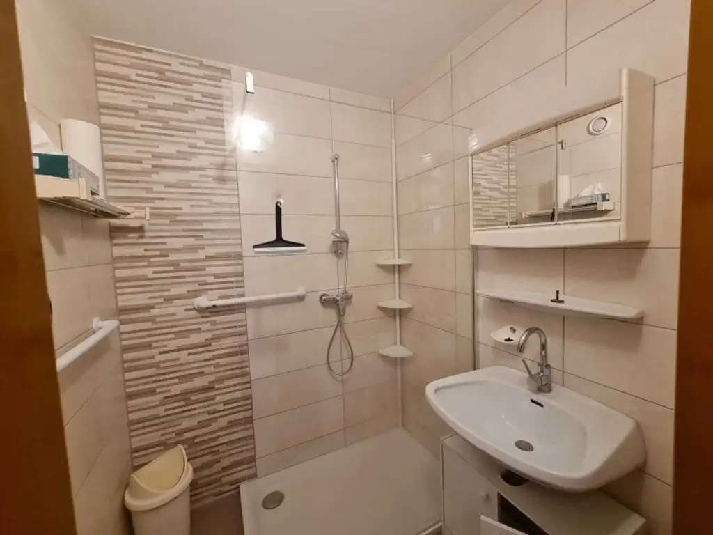 Tolle 4-Zimmer-Wohnung in Toplage von Feldkirchen – mit Loggia und eigener Garage