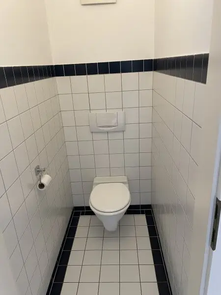 MODERNE 3-ZIMMER-WOHNUNG BEIM KARLSPLATZ - RUHELAGE!