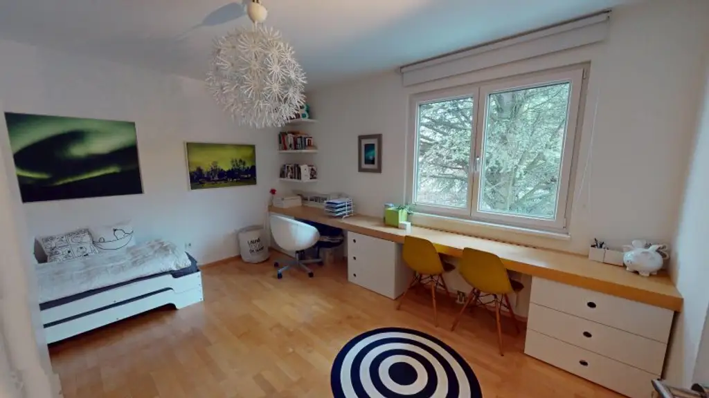 Wien-Strebersdorf: Doppelhaushälfte mit großem Garten am Fuße des Bisambergs