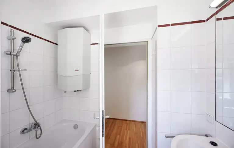 Badezimmer I