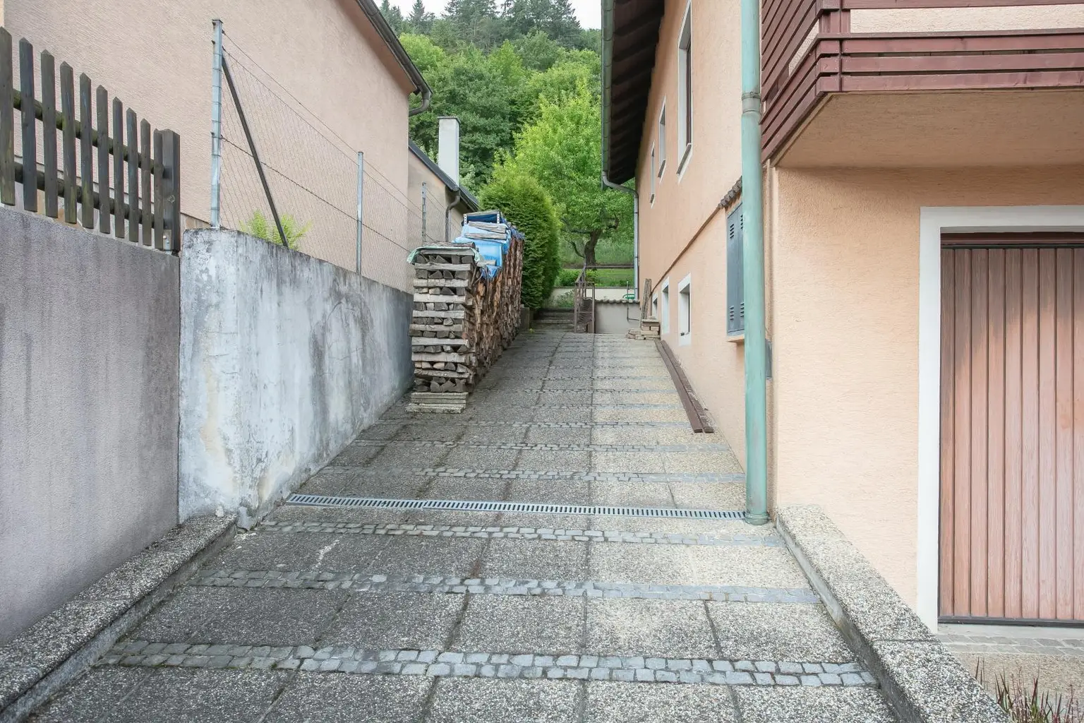 Zufahrt Garten