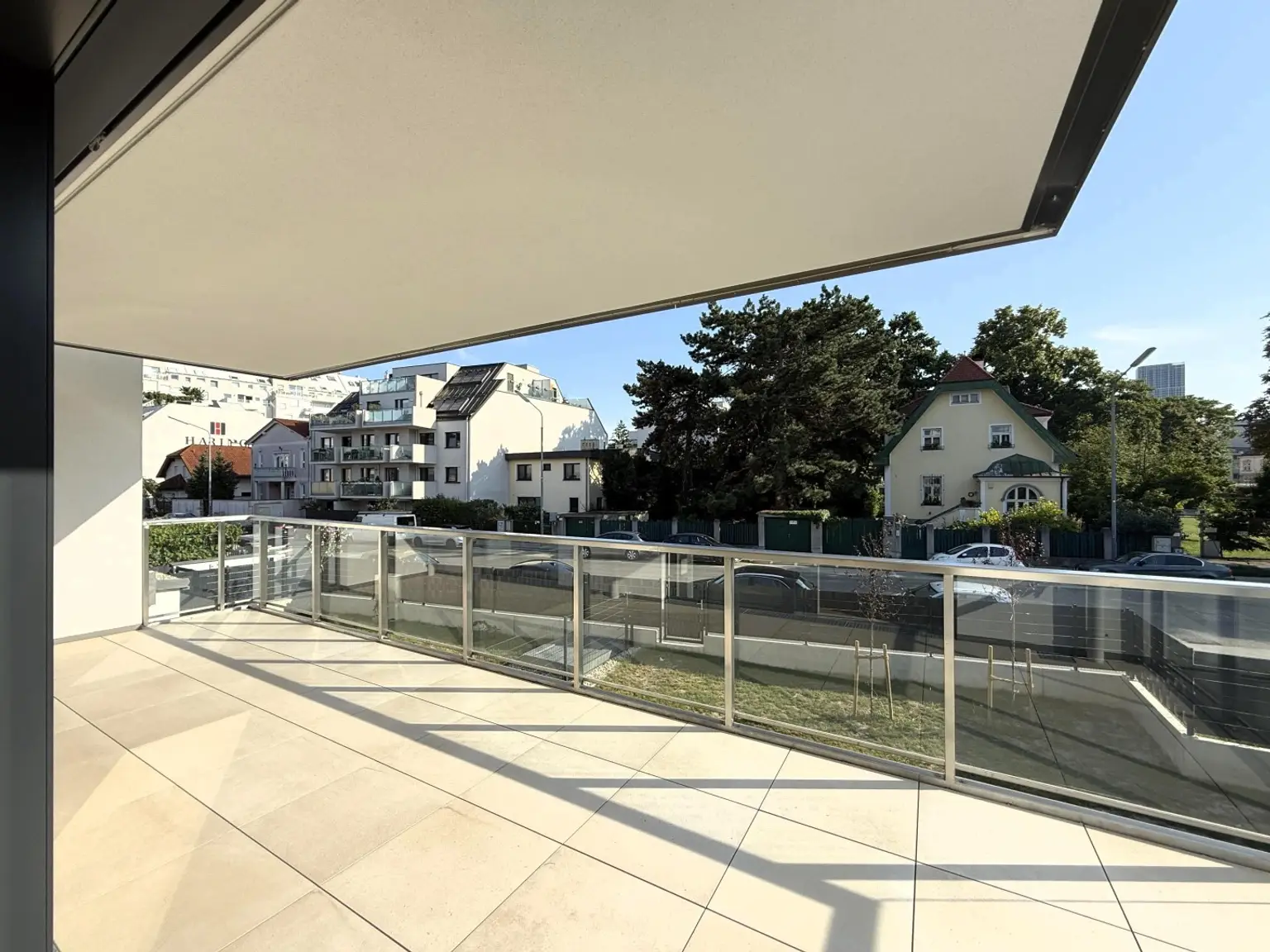 Moderne City-Wohnung im Erstbezug zur befristeten Miete // Modern city apartment on first occupancy for temporary rent //