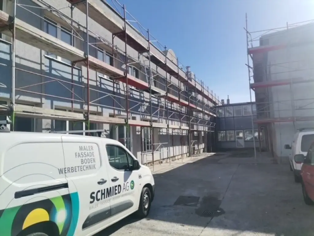 Vollsanierte Gewerbefläche in Wien: 682m²,  perfekt für Ihr Business! 28 Stellplätze, LKW Einfahrt