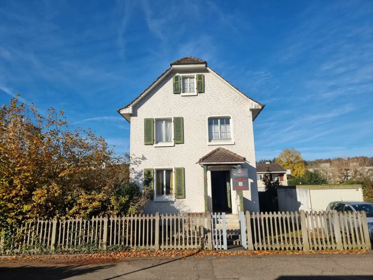 Einfamilienhaus an Top Lage in Reinach!