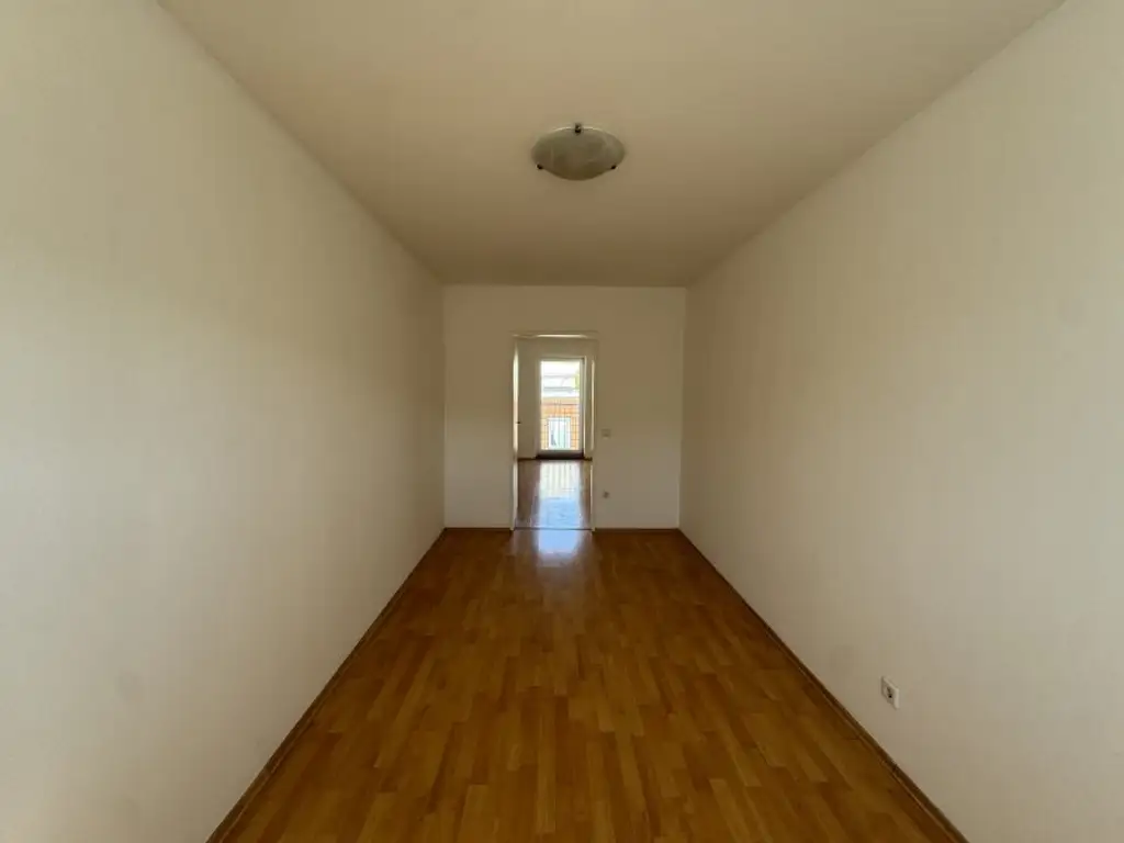 Lichtdurchflutete 2-Zimmer-Dachgeschosswohnung mit perfekter Anbindung