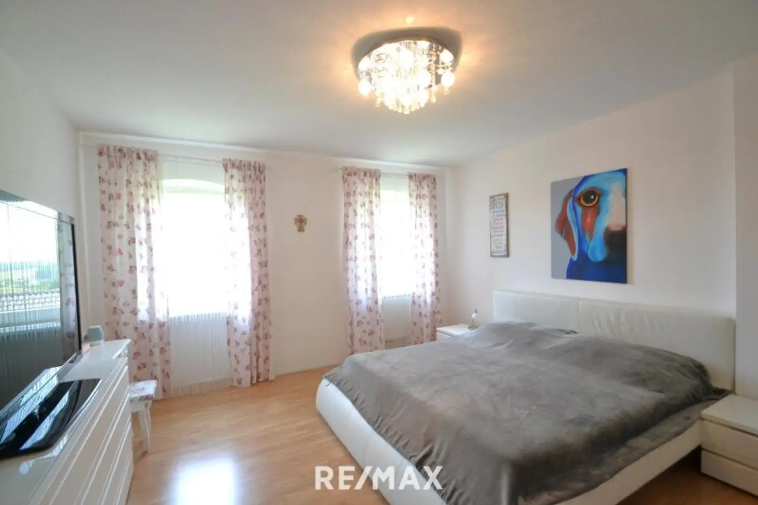 Schlafraum mit Nachmittagssonne