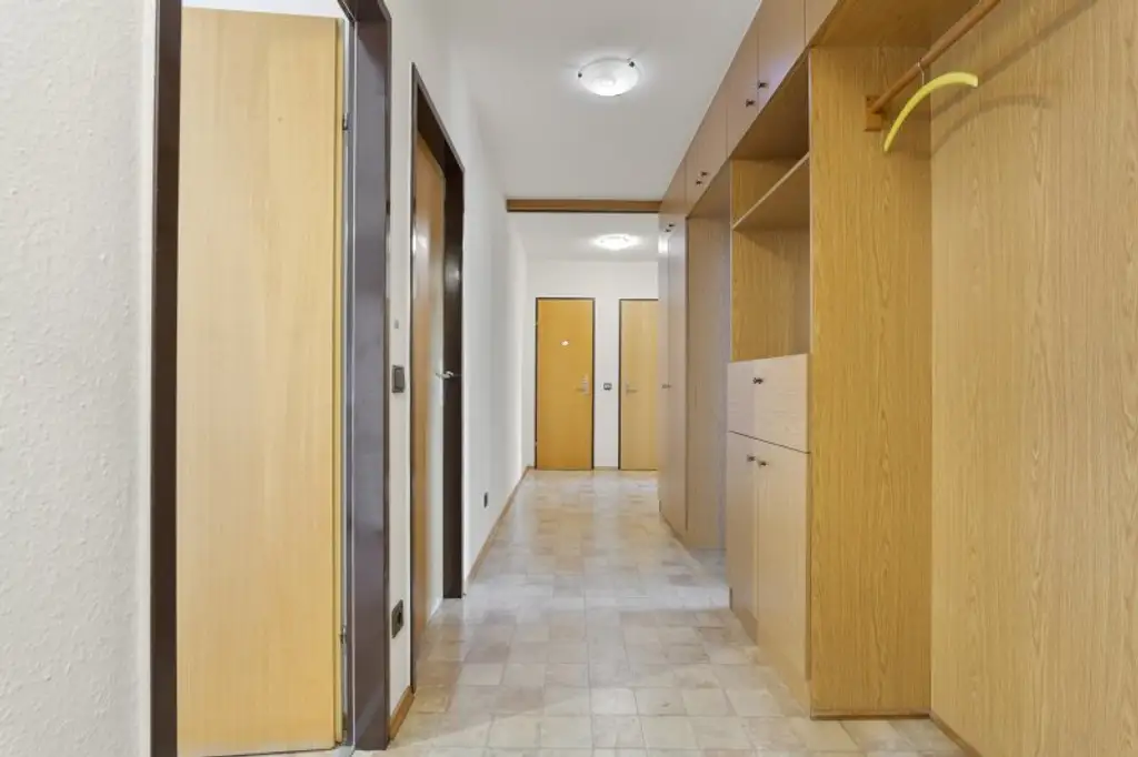 Schöne große Wohnung in ruhiger Lage mit Nähe zum Bodensee