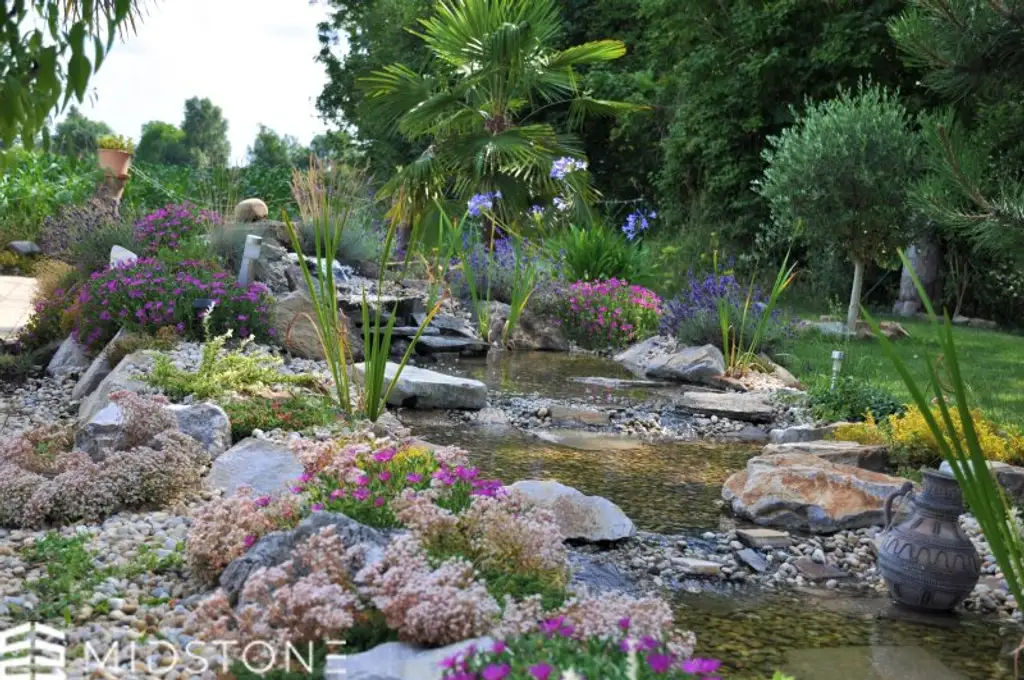 *Gartenidylle in absoluter Ruhelage* Traumhaftes Bungalow in Alleinlage