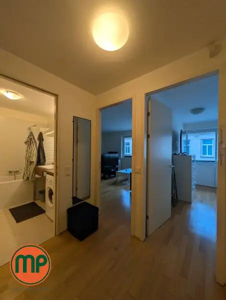 AB APRIL - Lichtdurchflutete 2 Zimmerwohnung