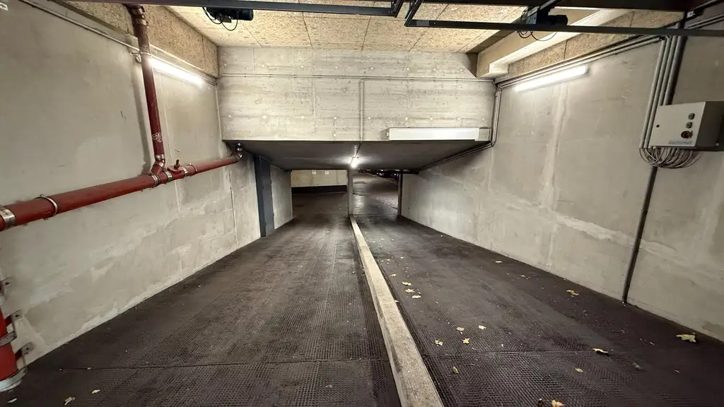 Großzügiger Garagenplatz – zentral & ideal im 20. Bezirk, Klosterneuburgerstraße 76 / Burghartgasse 5