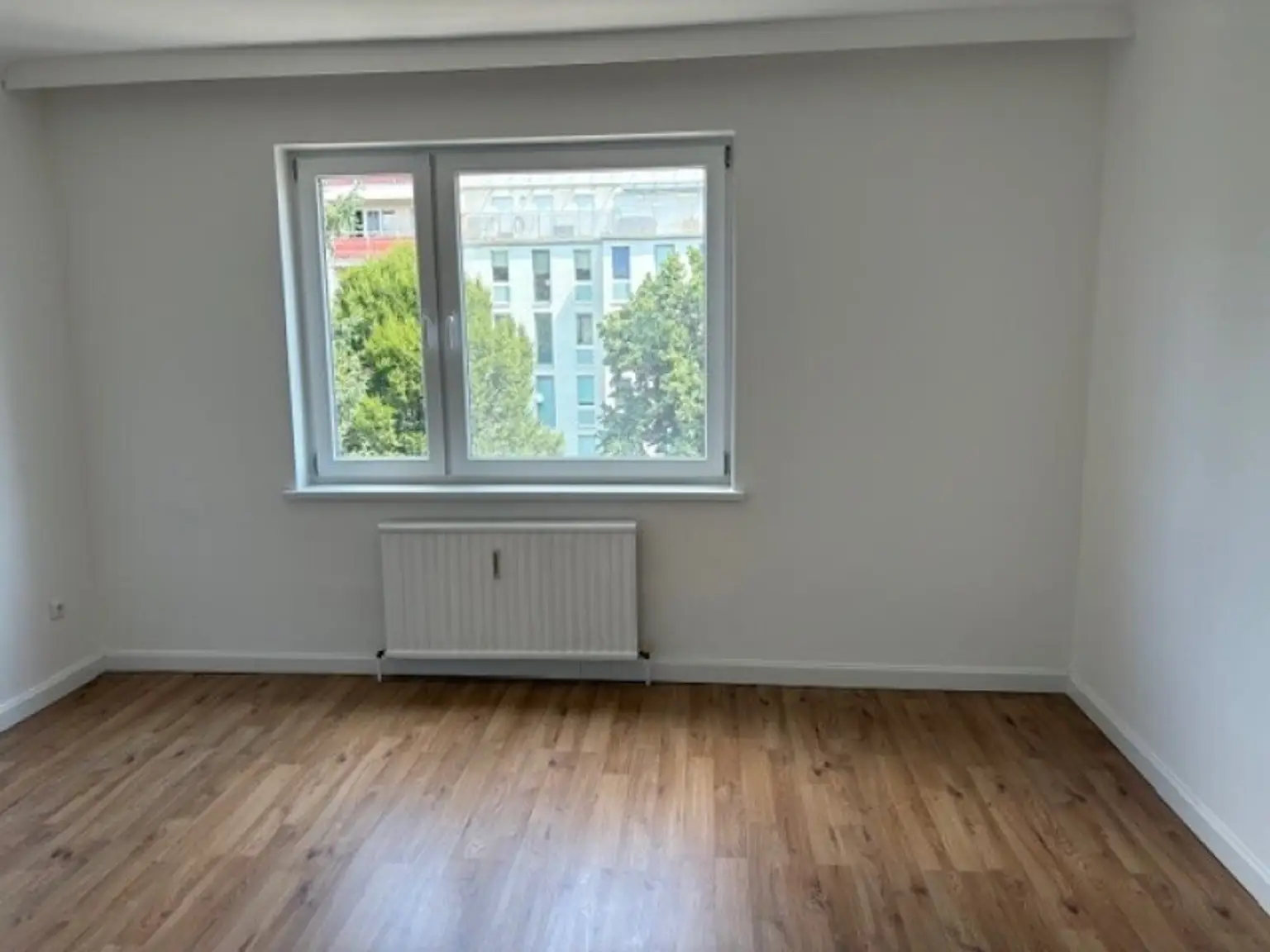 Geräumige 2 Zimmerwohnung in U-Bahn Nähe !