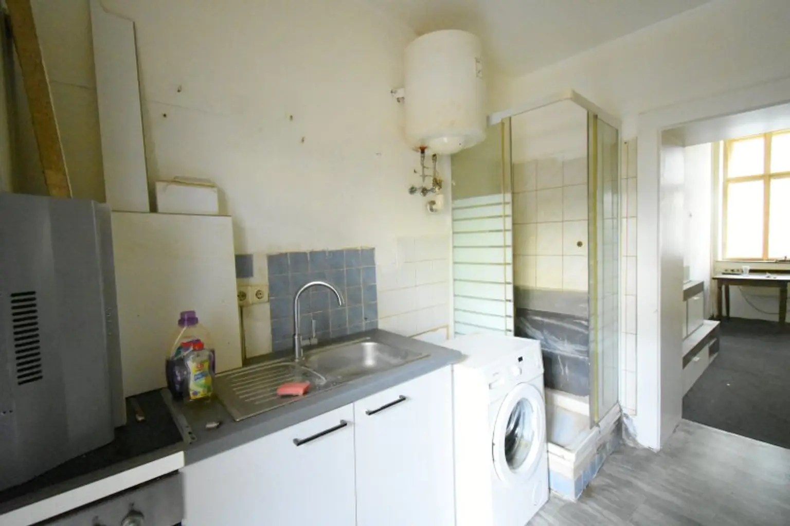 ++NEU++ 3 Zimmer Geschäftslokal mit Straßenzugang - großes Umbaupotenzial