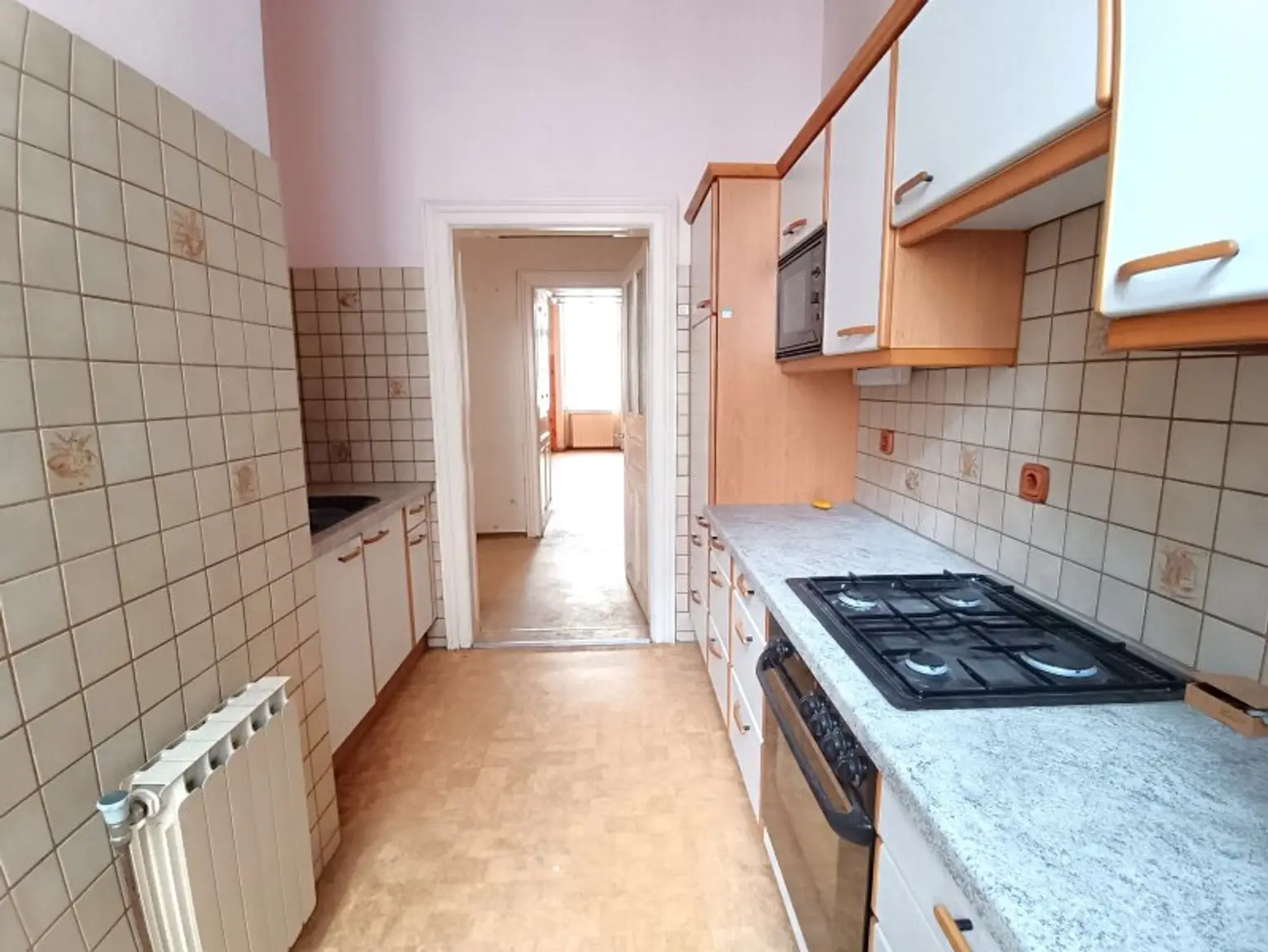 3-Zimmer Wohnung in Bestlage! Sanierungsbedürftig! Nähe Servitenviertel und U4 Friedensbrücke!