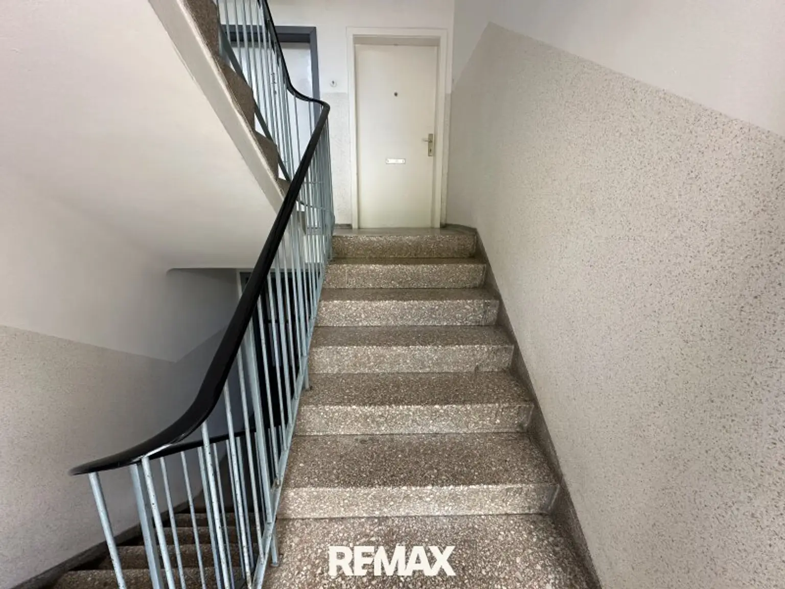 ***Charmante 3-Zimmer-Erdgeschosswohnung mit Potenzial in Mürzzuschlag***