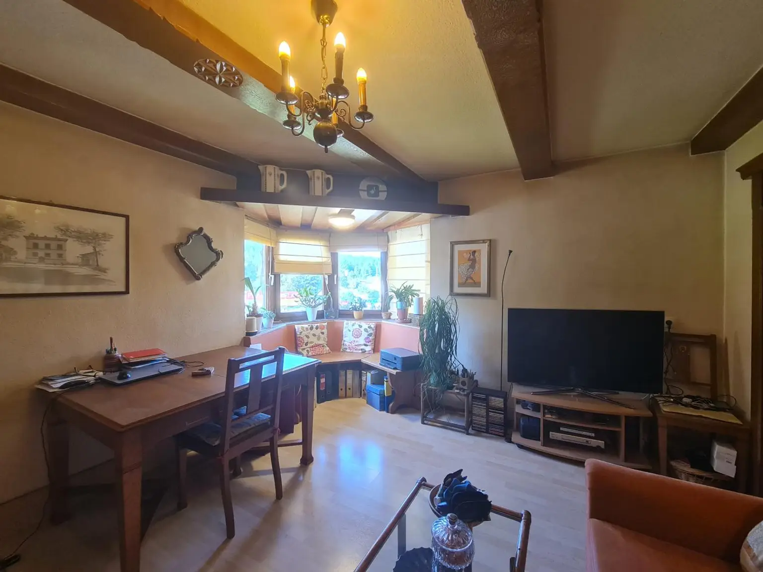 Geschichte zum Wohnen – Wohnhaus mit Garten in Top Lage in Seefeld!