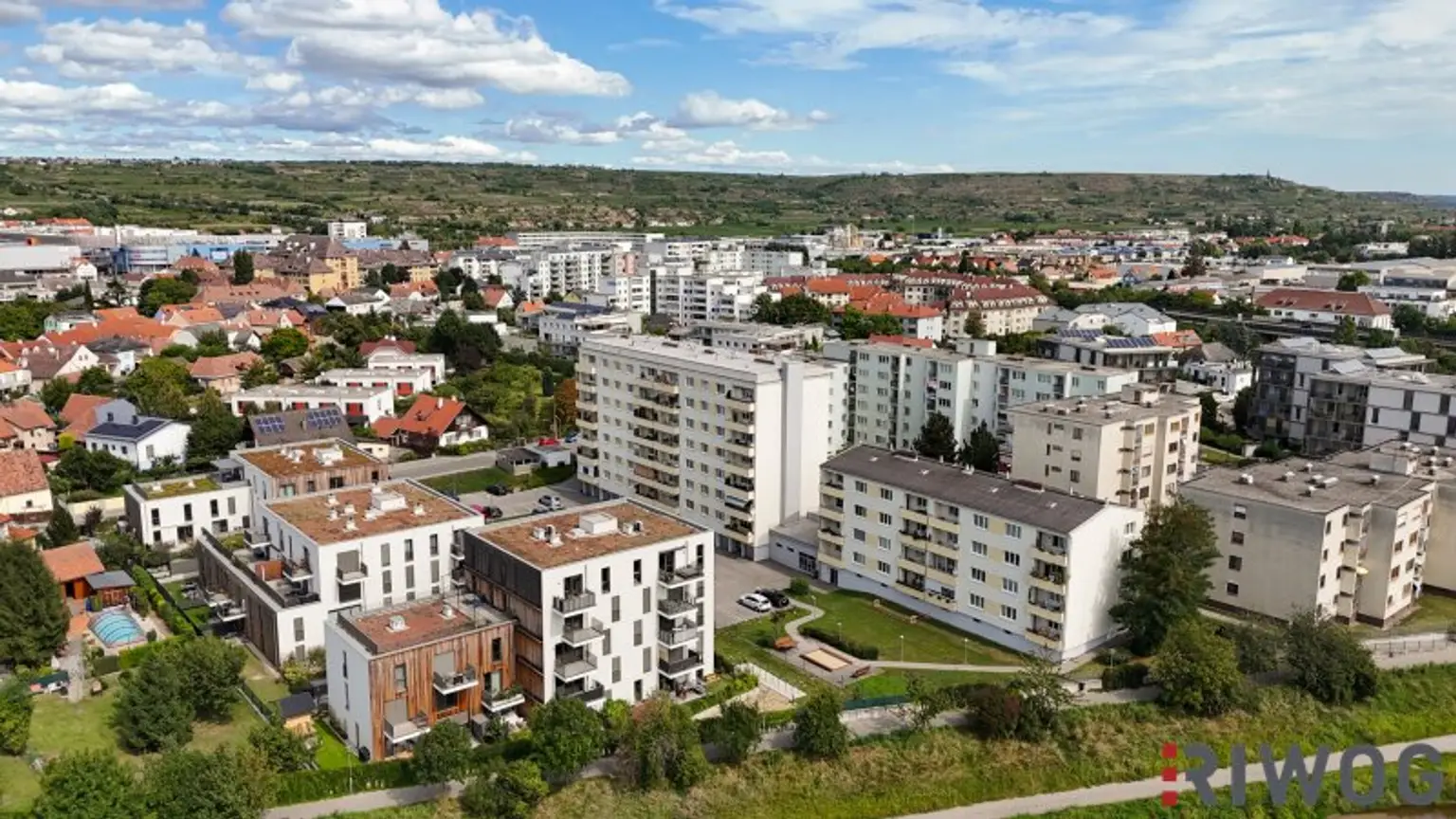 Wohnung für 3er-STUDENTEN-WG mit AUßENFLÄCHE, 4 Zimmer